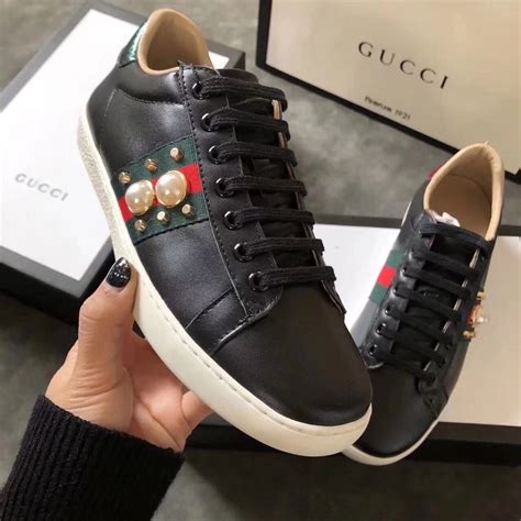 Gucci кроссовки: новости и обзоры, где купить оригинал Гуччи.